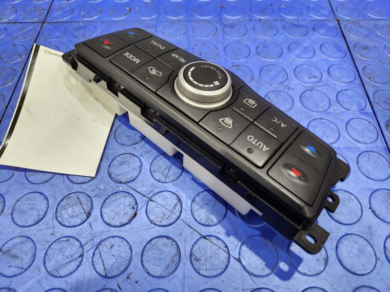 2013 Nissan Pathfinder Heater A/C Control
