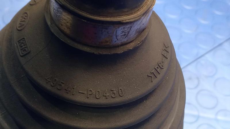 2017 Kia Sorento Axle Shaft