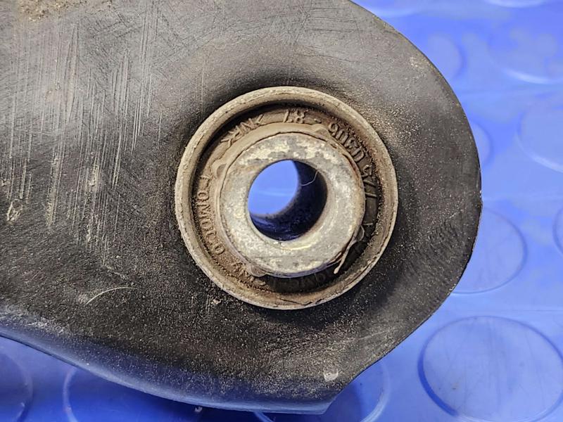 2014 Ford Focus Lower Control Arm Rr