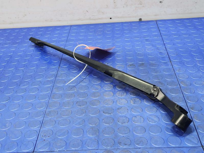 2016 Chevrolet Silverado 1500 Wiper Arm