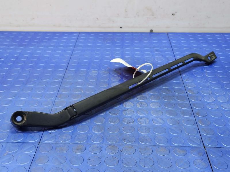 2016 Chevrolet Silverado 1500 Wiper Arm