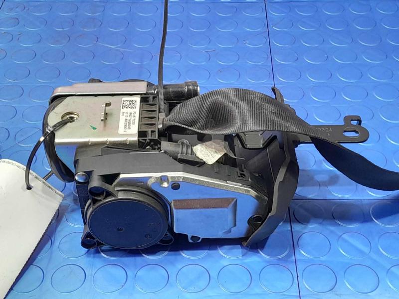 2018 Volvo S90 Front Seat Belt