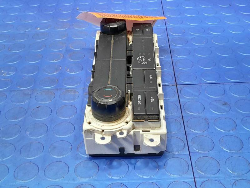 2013 Ford F-250 Super Duty Heater A/C Control