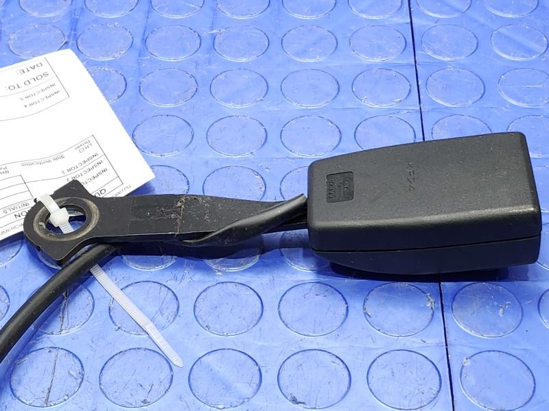 2012 Mazda Mazda5 Front Seat Belt