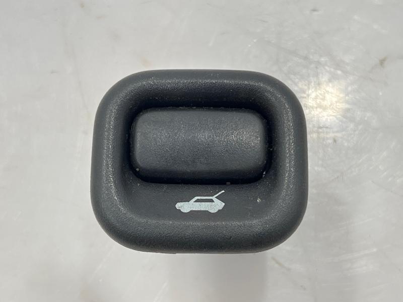 1999 - 2001 Honda CR-V Trunk Release Opener Switch Gray OEM 35800-S06-003ZA