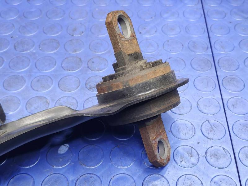 2014 Mazda Mazda3 Lower Control Arm Rr