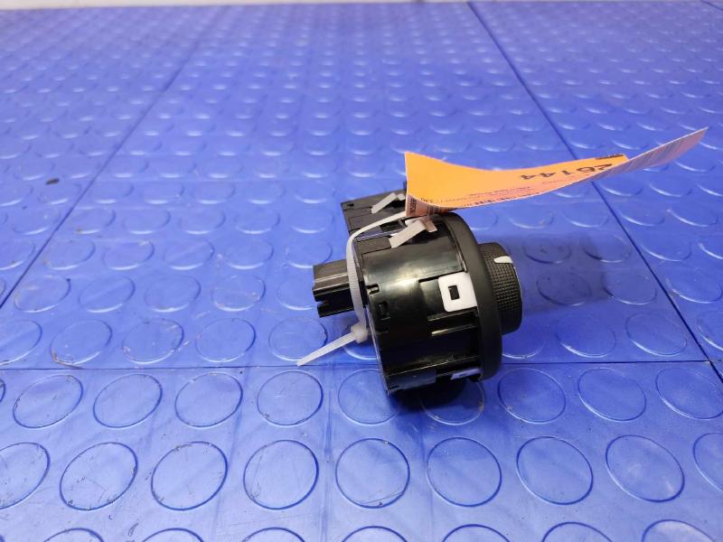2021 Chrysler Voyager Headlight Switch (Dash Mtd)