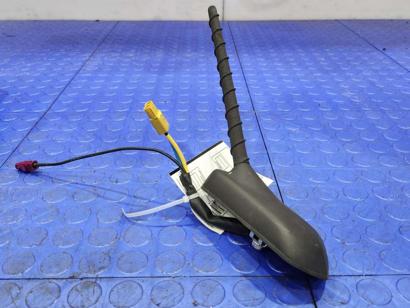 2014 Chevrolet Spark Antenna