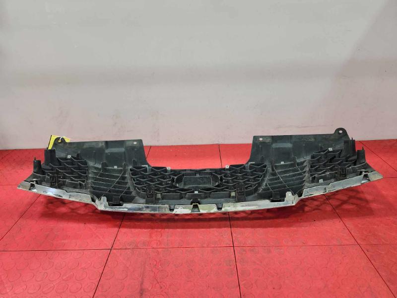 2007 Nissan Pathfinder Grille