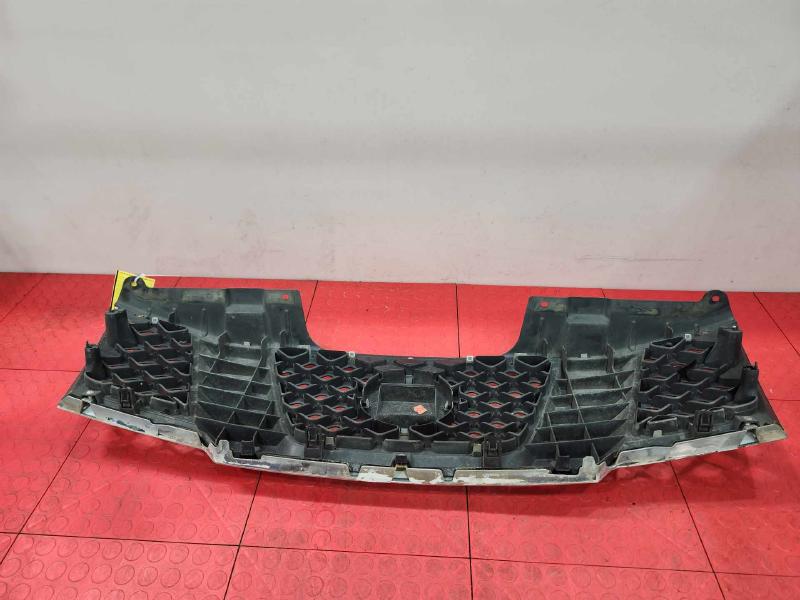 2007 Nissan Pathfinder Grille