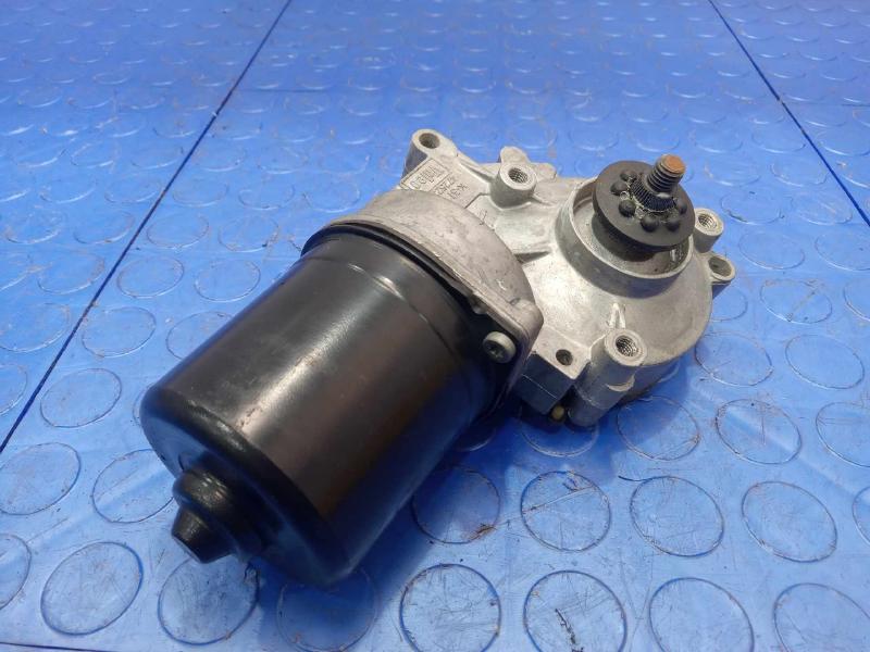 2014 Chevrolet Silverado 1500 Wiper Motor Front