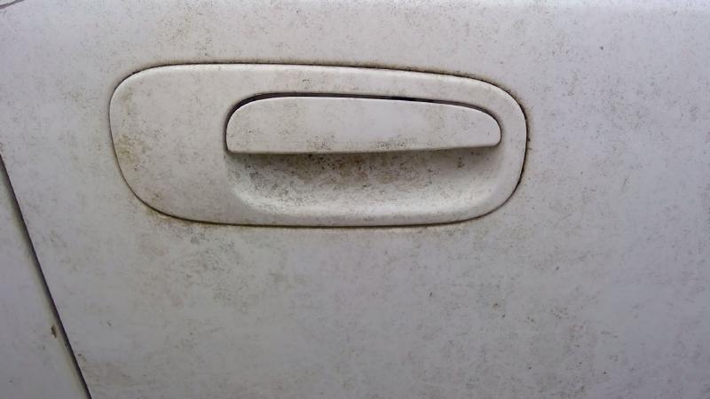 2006 - 2010 Dodge Charger Front Door Handle RH Passenger Side White OEM 1NJ56FDTAA