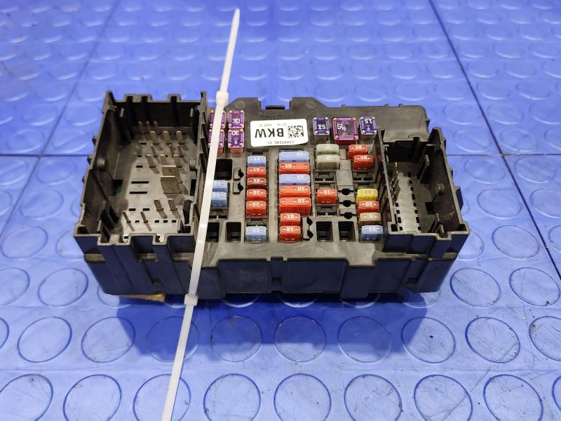 2014 Chevrolet Silverado 1500 Cabin Fuse Box