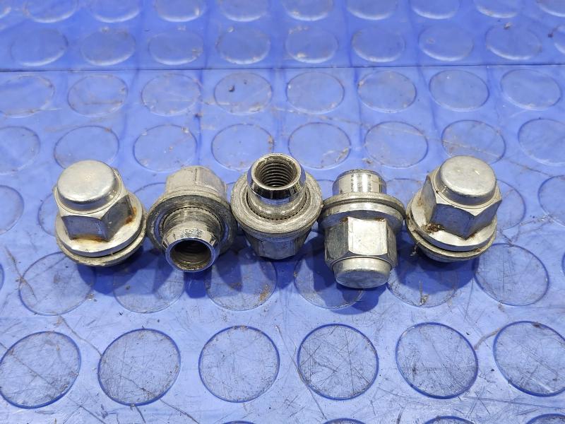 2010 Lexus RX350 RX450H Lug Nuts