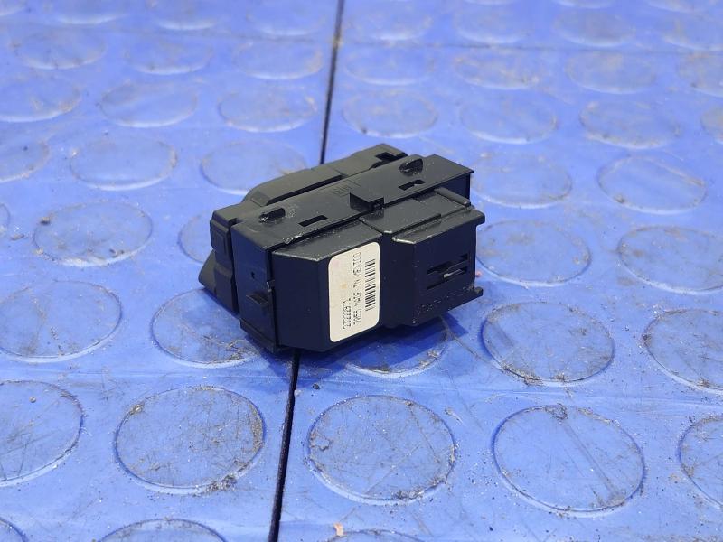 2017 Chevrolet Malibu Door Switch Front