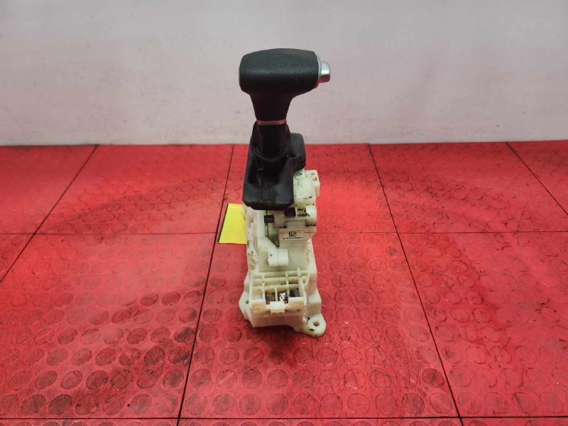 2016-2020 Kia Optima Automatic Transmission Gear Shifter Assembly OEM 46700D4200