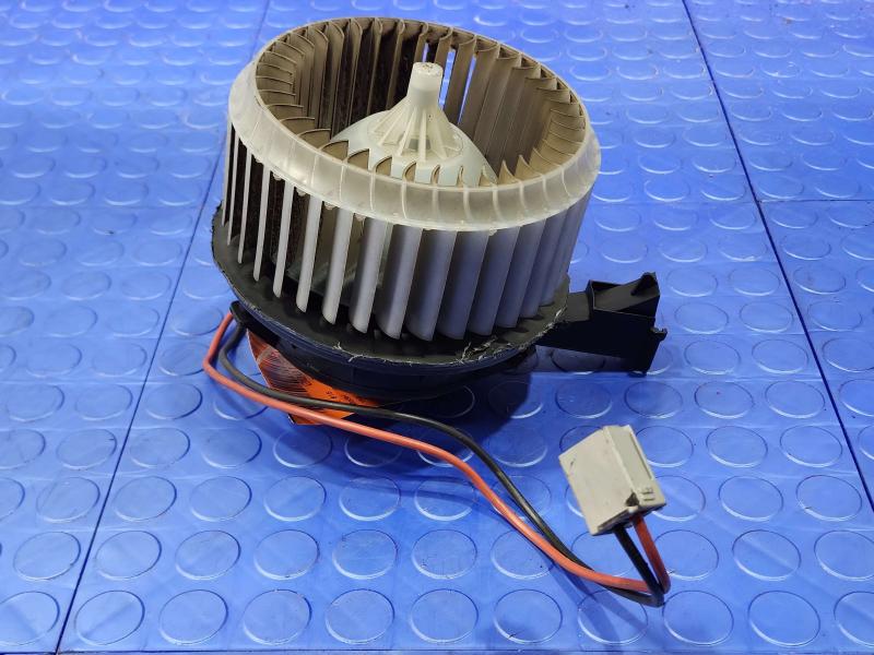 2015 Chevrolet Camaro Blower Motor