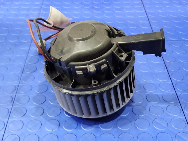 2015 Chevrolet Camaro Blower Motor