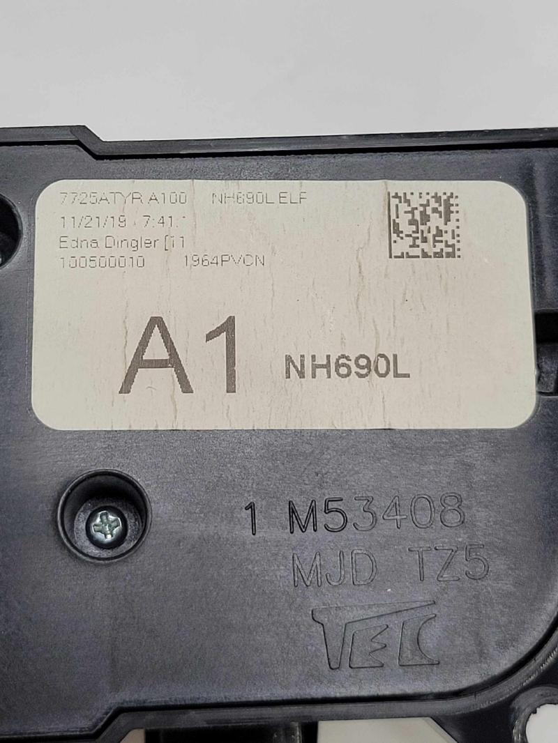 2018 - 2020 Acura MDX Multi Jog (Navigation) Switch Assembly OEM 39050TYRA11