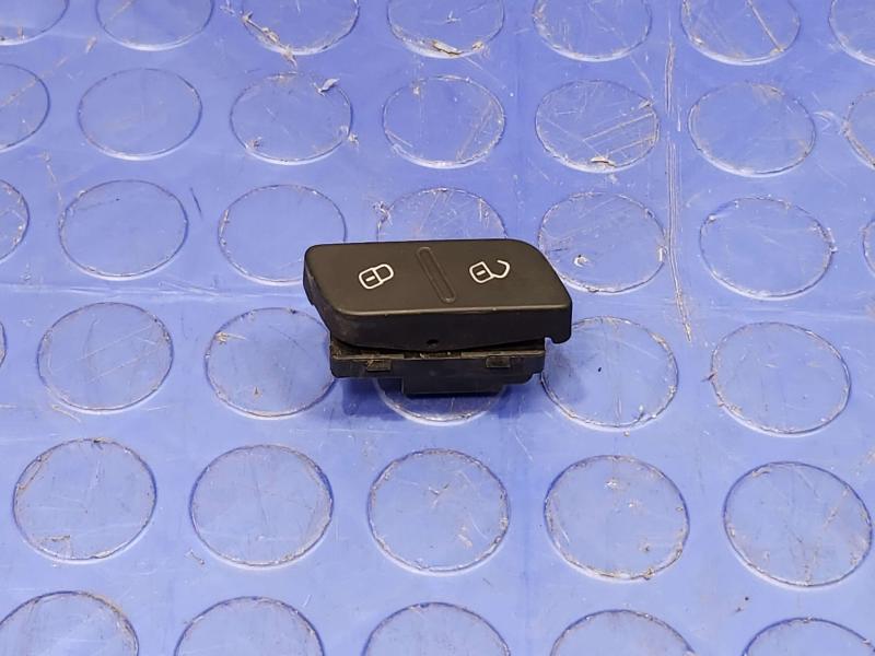 2015 Volkswagen Beetle Door Switch Front