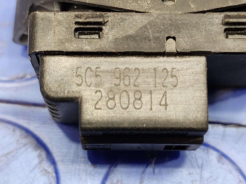 2015 Volkswagen Beetle Door Switch Front