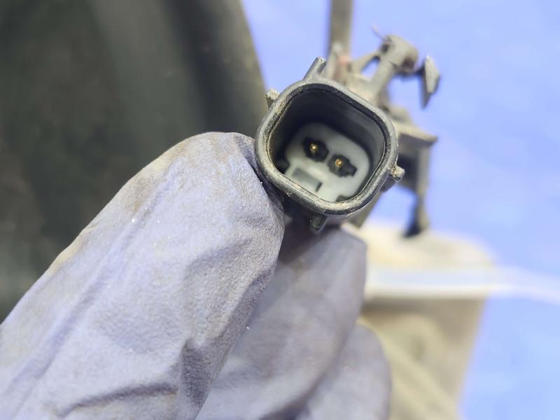 2010 Toyota Prius Spindle Knuckle Front