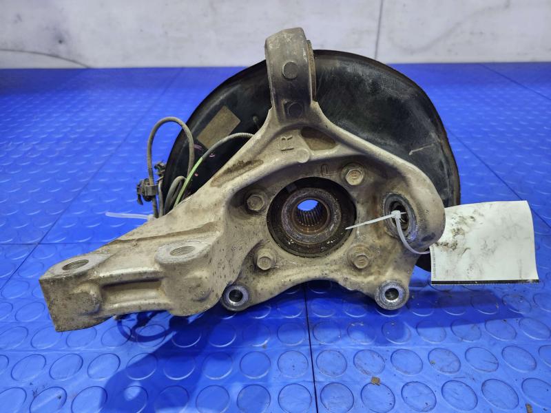2010 Toyota Prius Spindle Knuckle Front