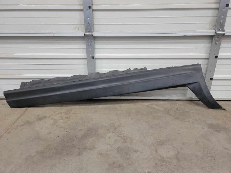 2006 BMW X3 Rocker Moulding