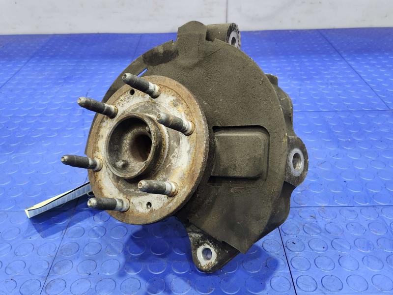 2015 GMC Yukon XL Spindle Knuckle Front