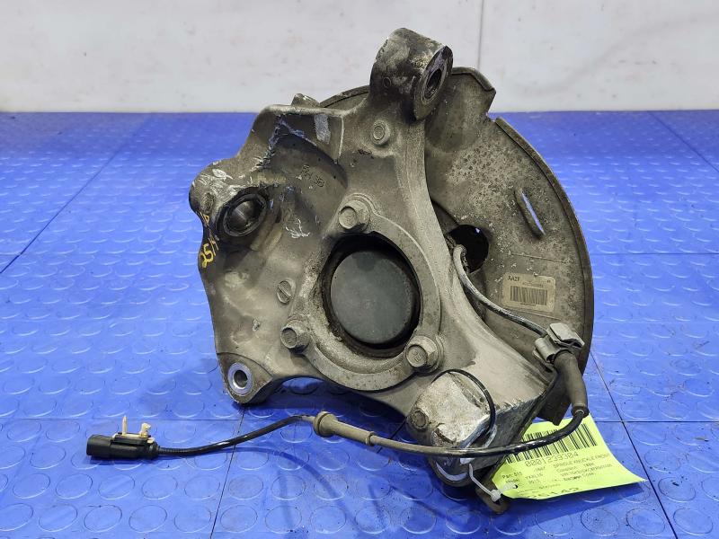 2015 GMC Yukon XL Spindle Knuckle Front