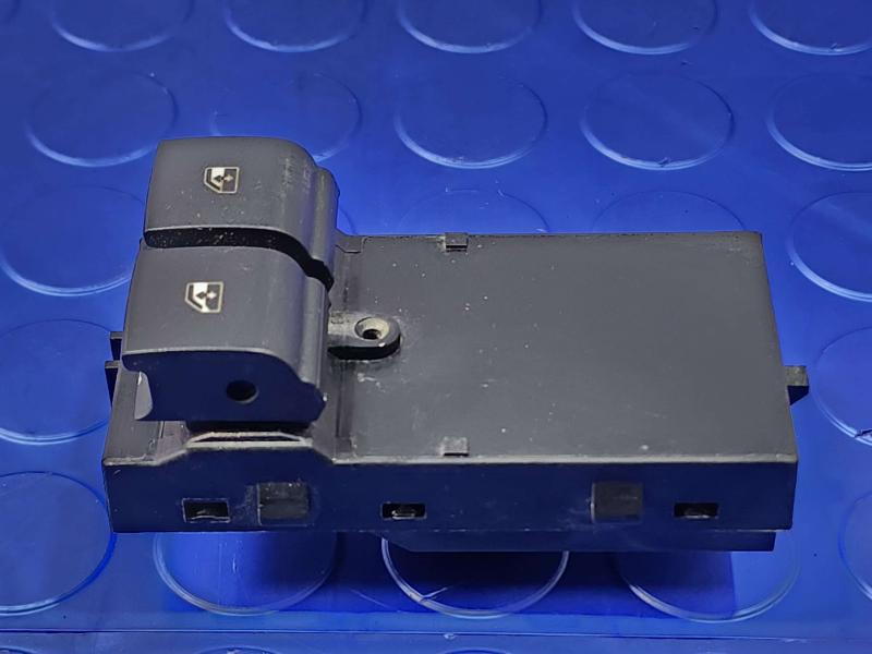 2015 Chevrolet Camaro Door Switch Front