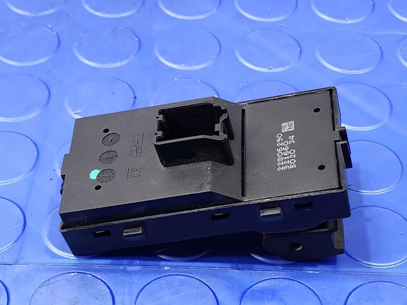 2015 Chevrolet Camaro Door Switch Front