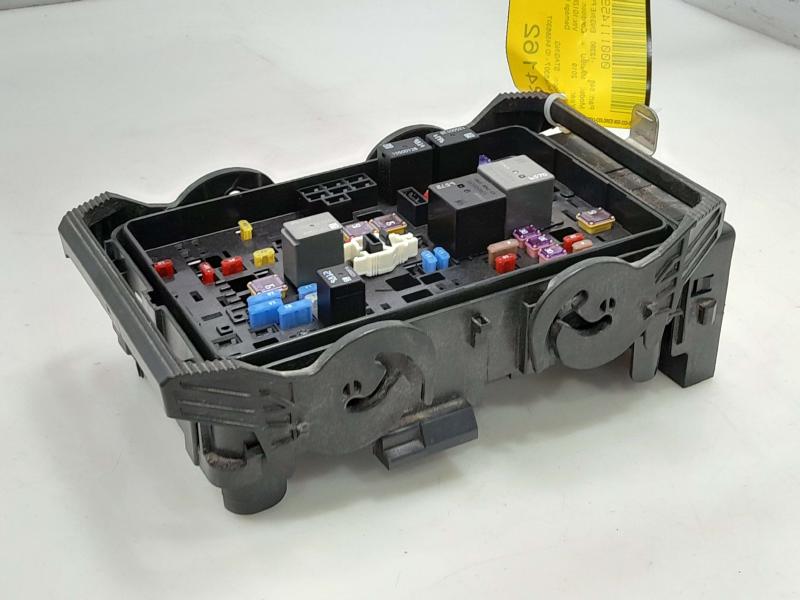 2019 Chevrolet Malibu Engine Fuse Box