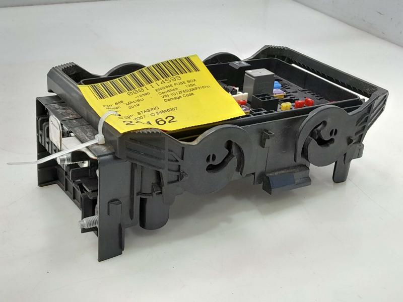 2019 Chevrolet Malibu Engine Fuse Box