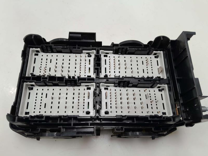 2019 Chevrolet Malibu Engine Fuse Box