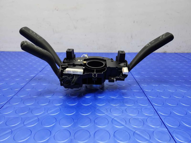 2011 Volkswagen Touareg Combination Switch