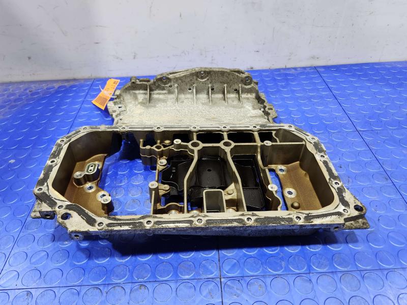 2017-2019 Audi Q7 3.0L OEM Upper Engine Oil Pan Genuine Part 06E103601BH