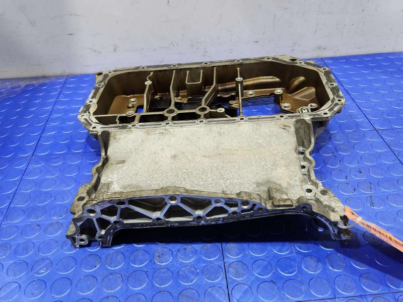2017-2019 Audi Q7 3.0L OEM Upper Engine Oil Pan Genuine Part 06E103601BH