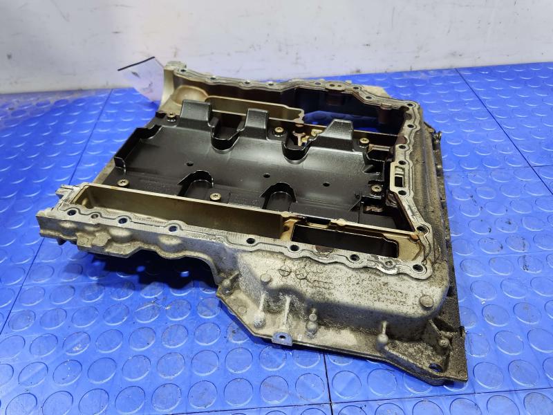 2017-2019 Audi Q7 3.0L OEM Upper Engine Oil Pan Genuine Part 06E103601BH