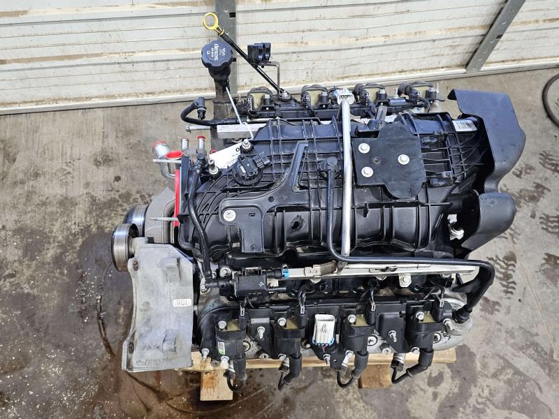 2017 Chevrolet Silverado 2500 Engine Assembly/Motor