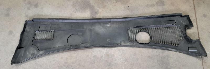 2007 Audi S6 Cowl