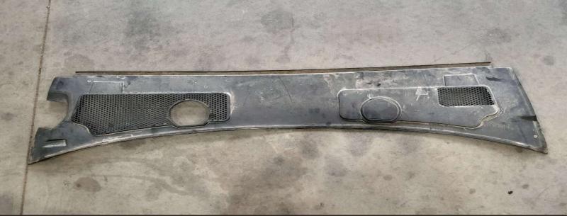 2007 Audi S6 Cowl