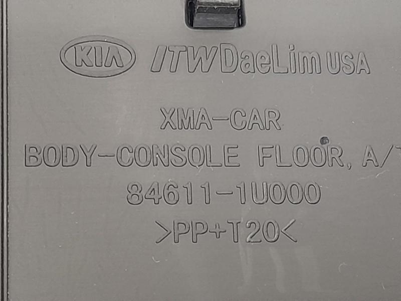 2011-2013 Kia Sorento Center Floor Console Gray Urethane - Fits Auto Trans OEM 846102P000VA