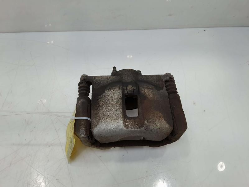 2016 Nissan Maxima Caliper
