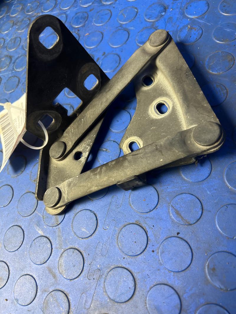 1997 - 2006 Jaguar XK8 XKR Hood Hinge RH Passenger Side OEM FJA3010AC