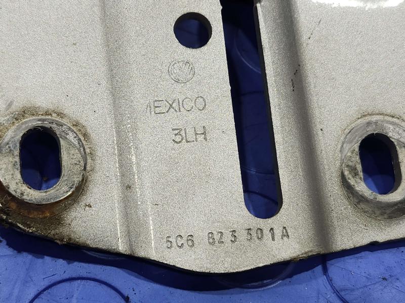 2016 Volkswagen Jetta Hood Hinge