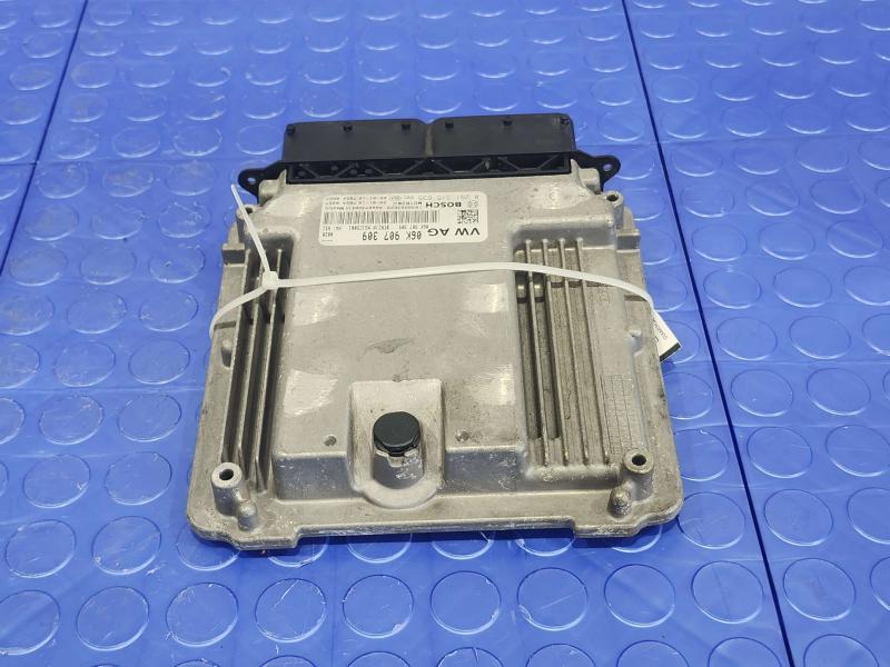 2020 Volkswagen Passat Engine/Motor Brain Box