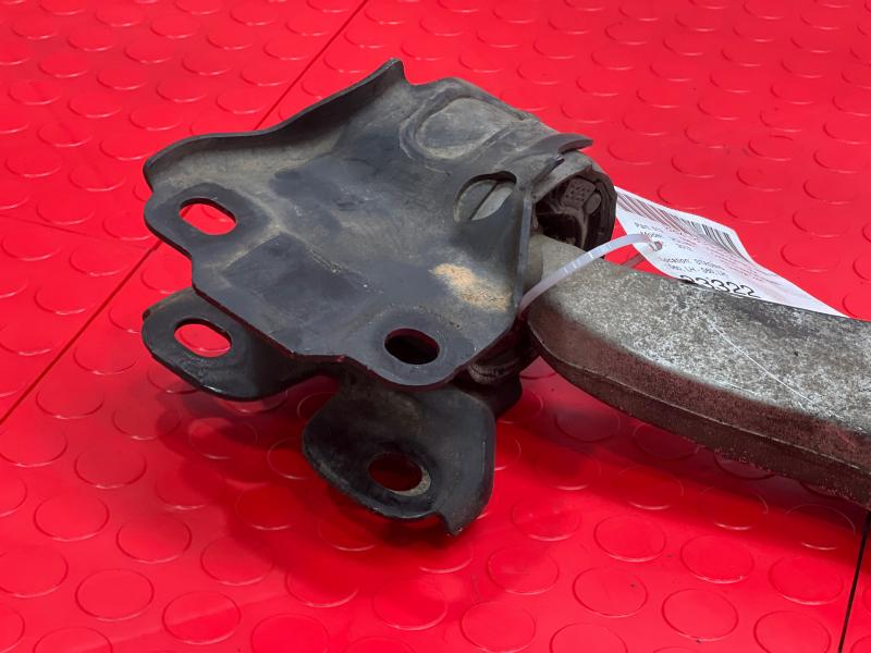 2012 Volvo XC60 Lower Control Arm Front
