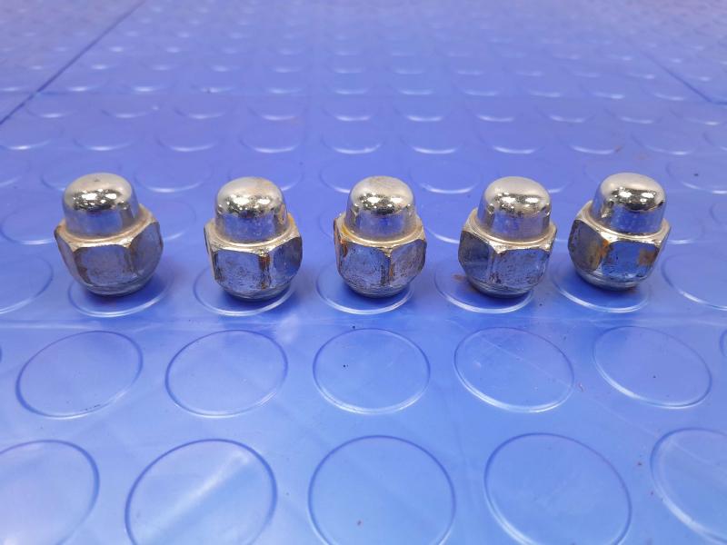 2020 Kia Optima Lug Nuts