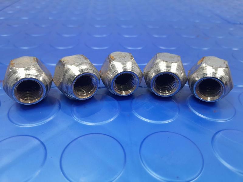 2020 Kia Optima Lug Nuts